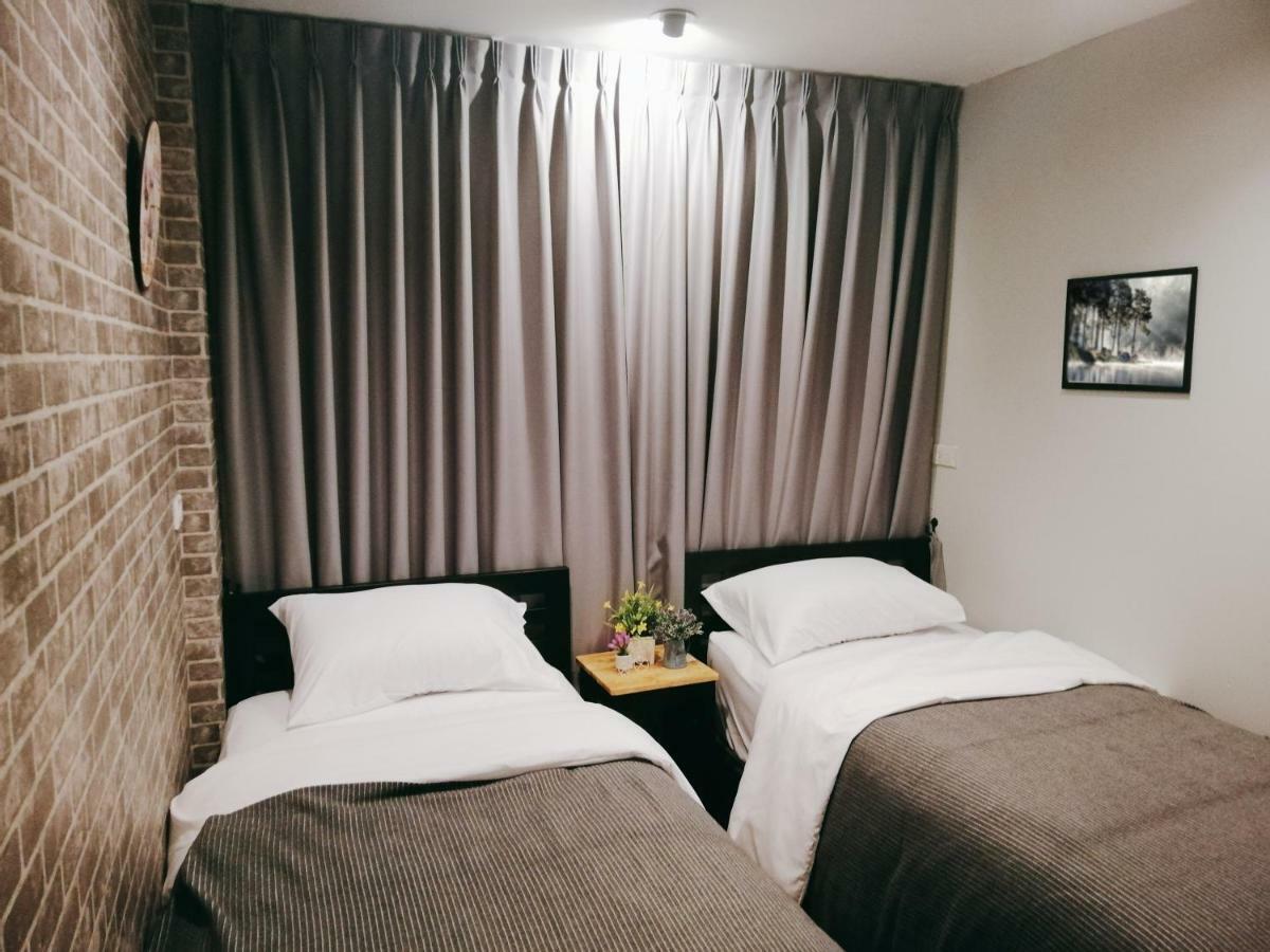 White House Hostel Бангкок Экстерьер фото