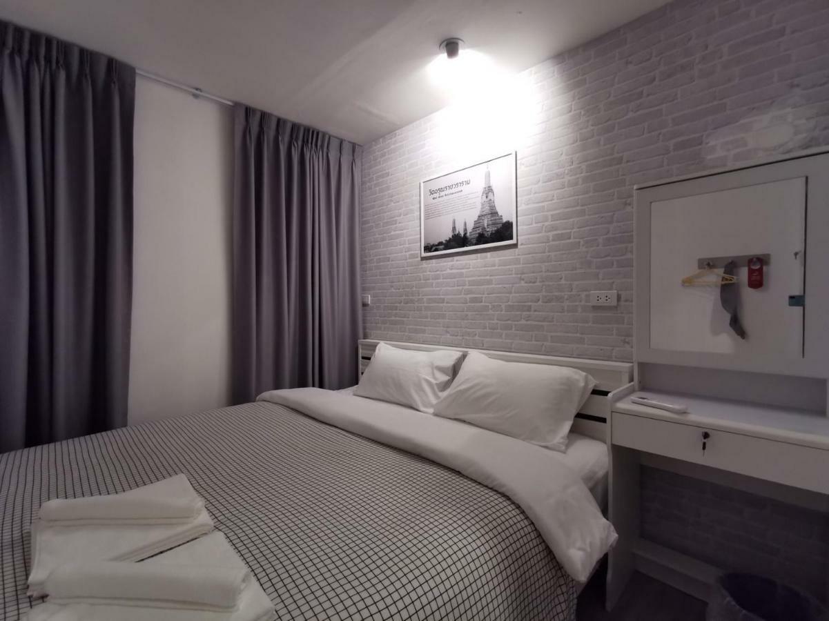 White House Hostel Бангкок Экстерьер фото