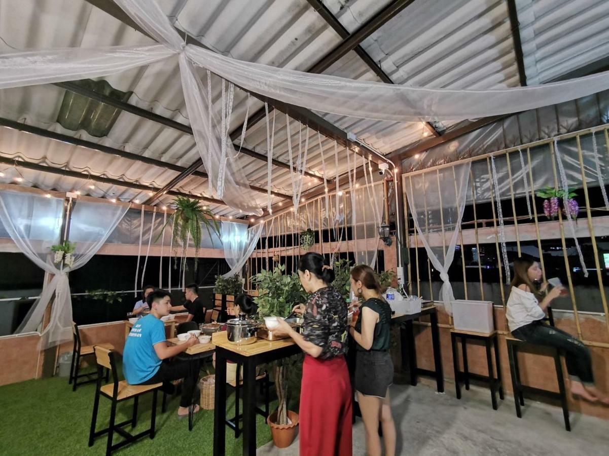 White House Hostel Бангкок Экстерьер фото